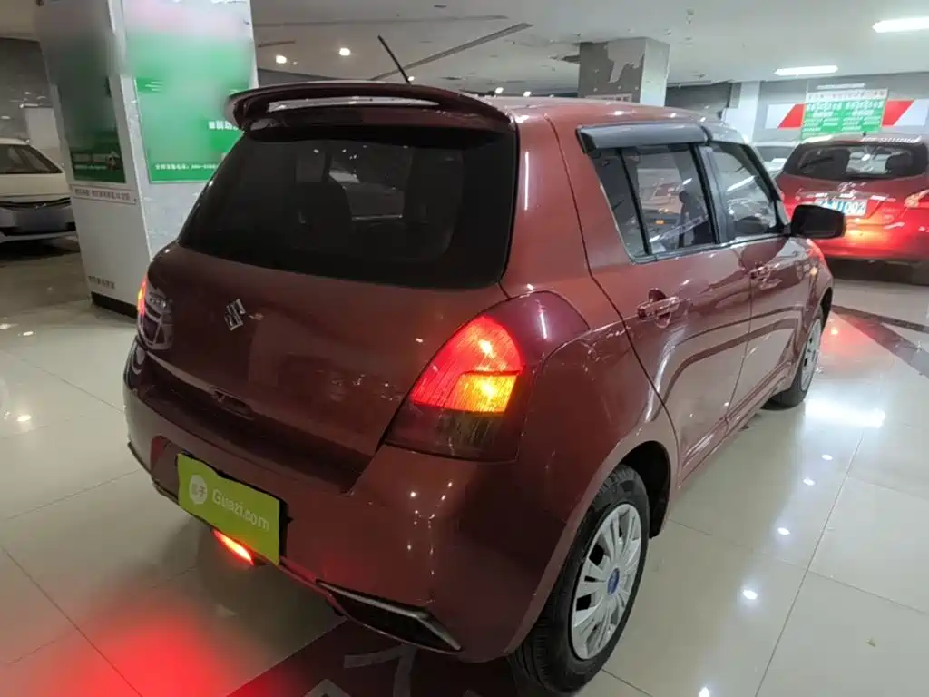 Suzuki Swift — миниатюра 7