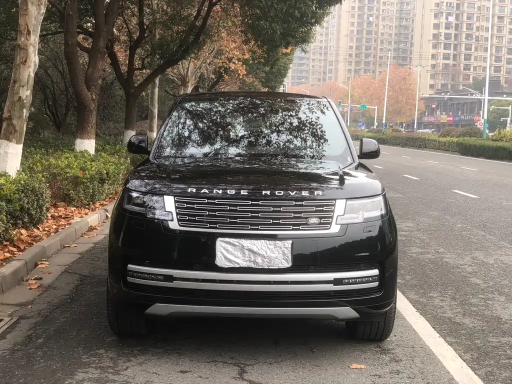 Land Rover Range Rover 2024 3.0 L6 400PS Long Wheelbase