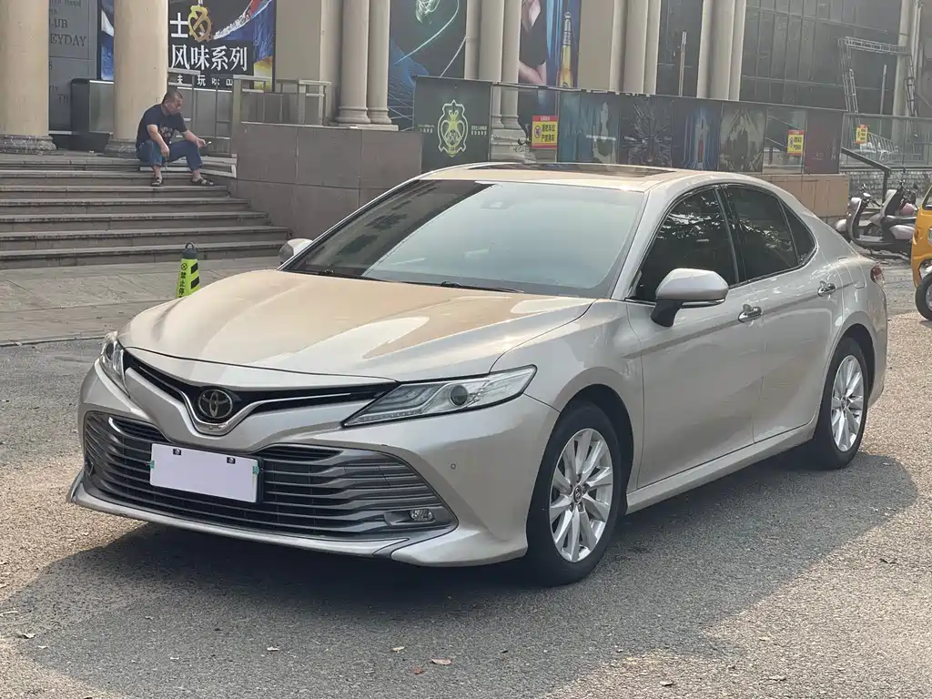 Toyota Camry 2019