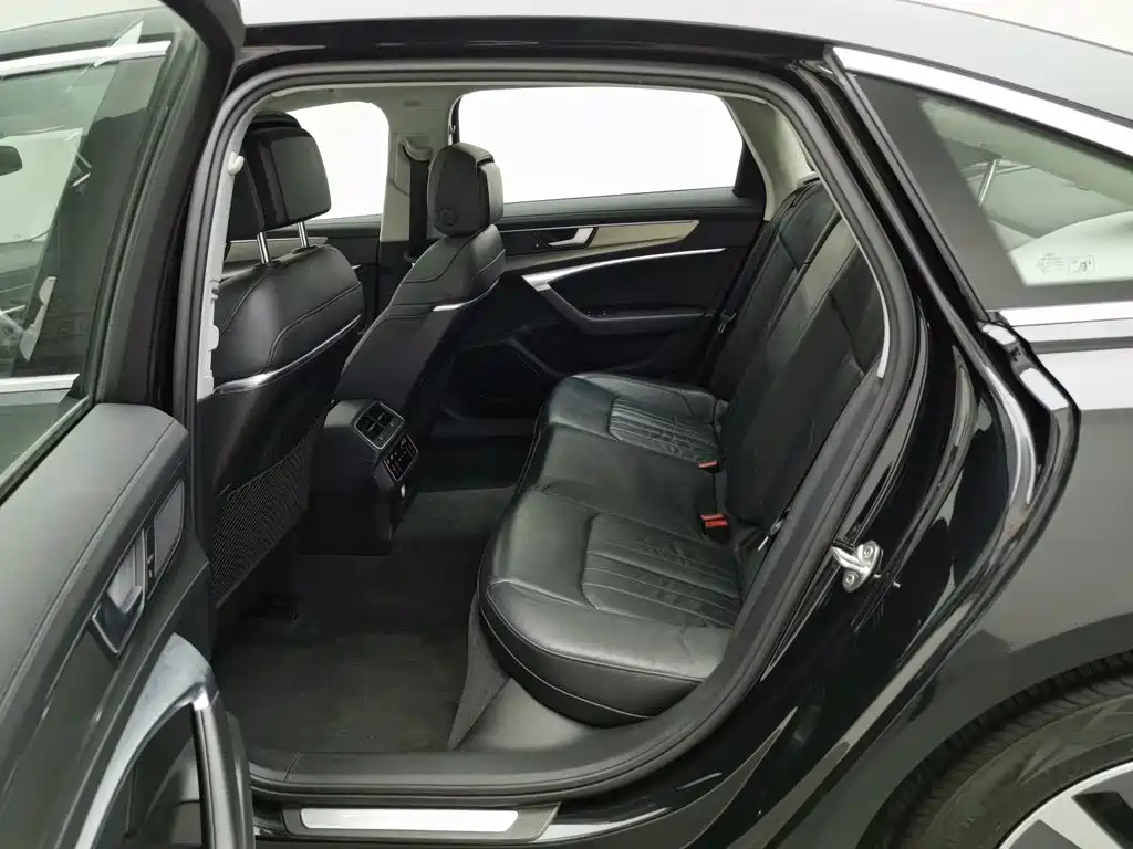 Audi A6L — миниатюра 15