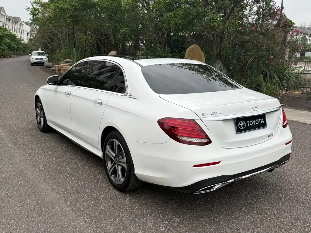 Mercedes-Benz E-Class E 2020 E 260 L Sport
