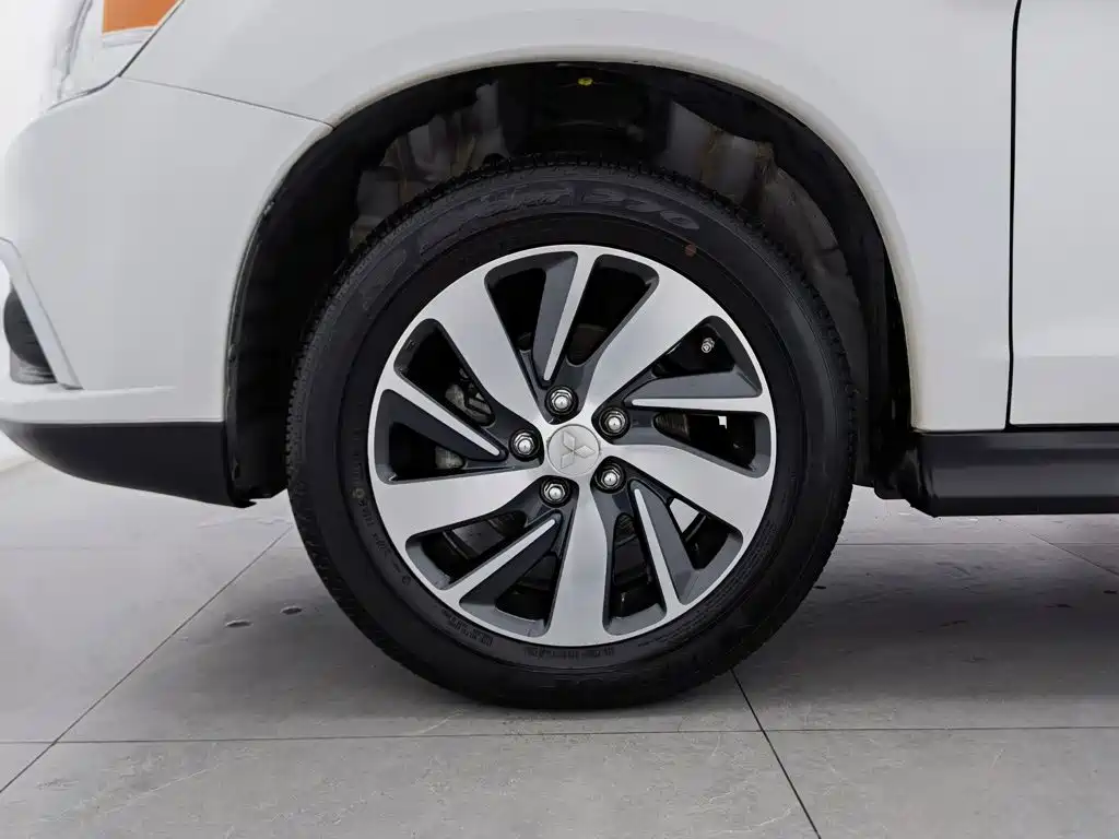 Mitsubishi ASX — миниатюра 17