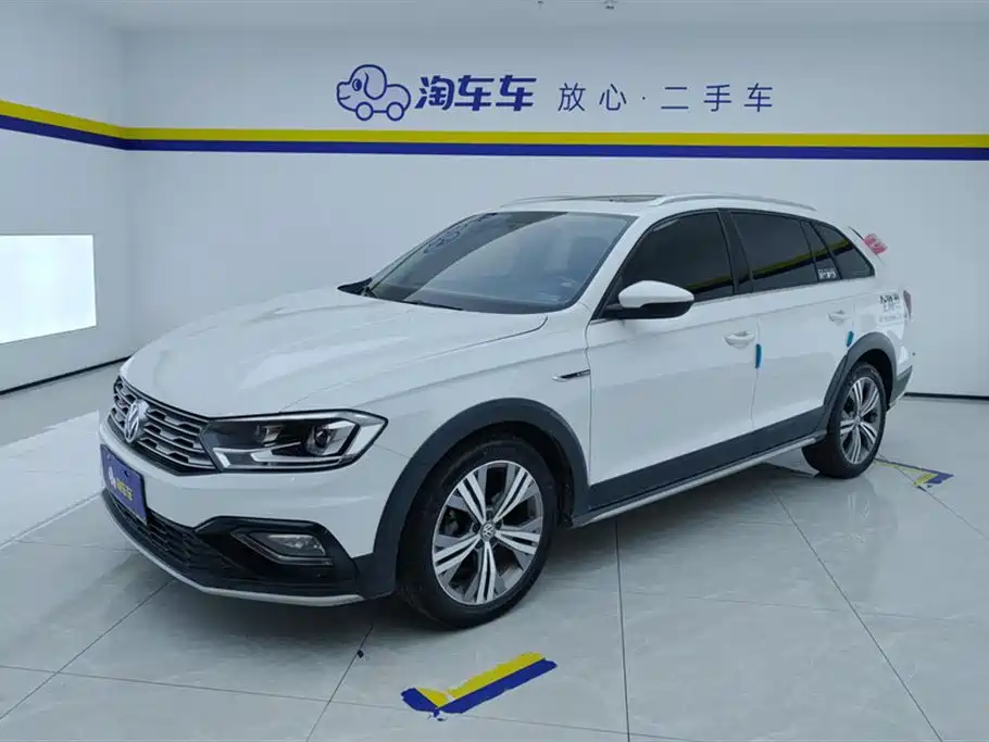 Volkswagen C-Trek 2021
