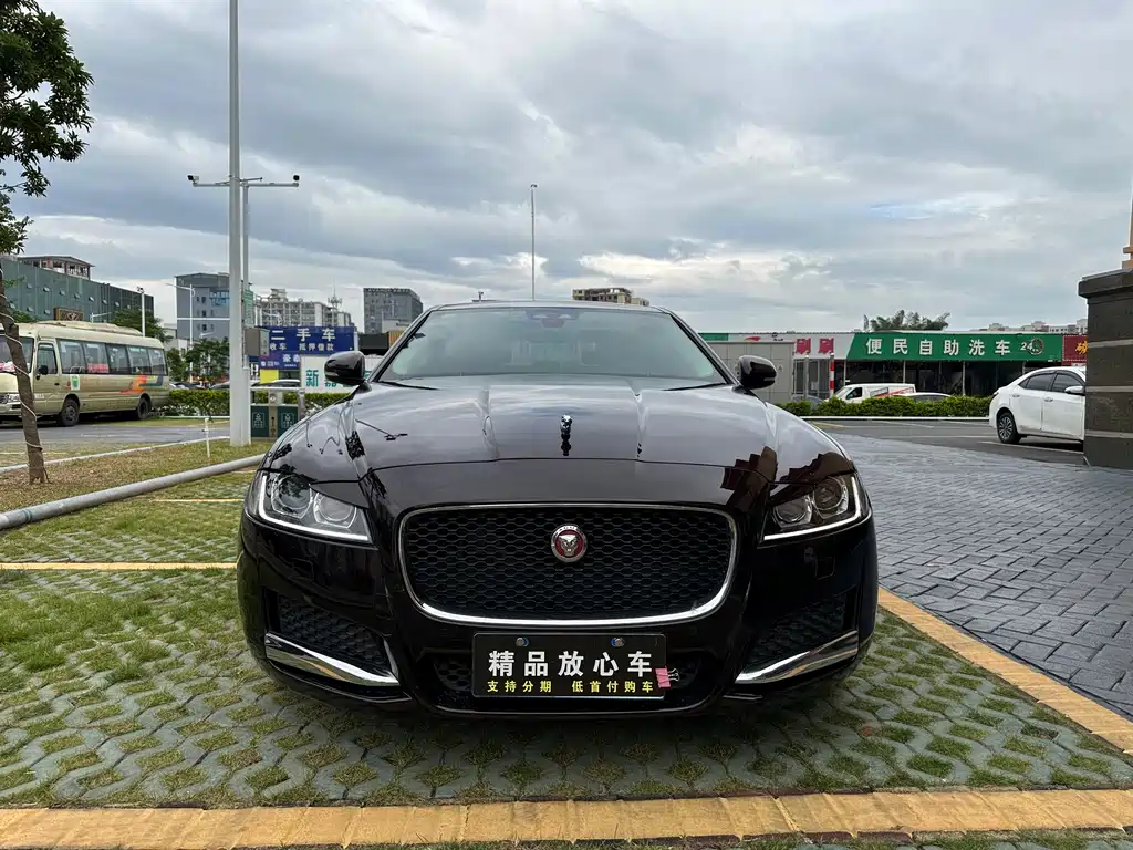 JAGUAR XFL