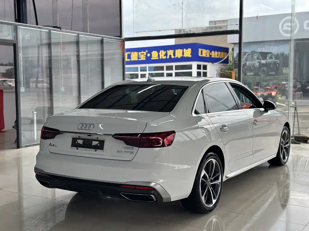 Audi A4L — миниатюра 13