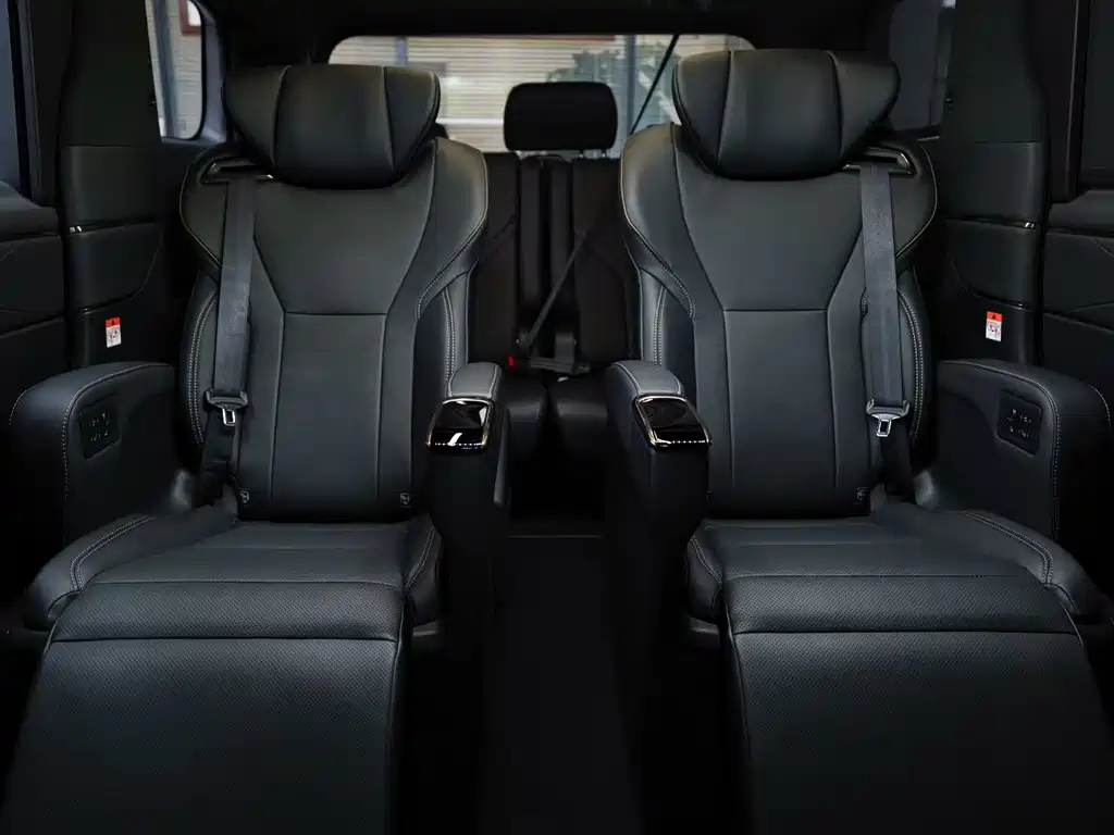Toyota Alphard 2024 2.5L Luxury