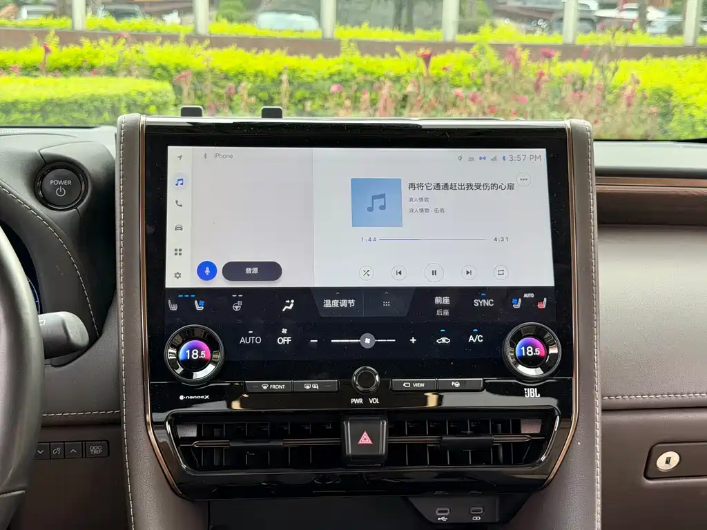 Toyota Alphard — фотографии объявления, Фото 13