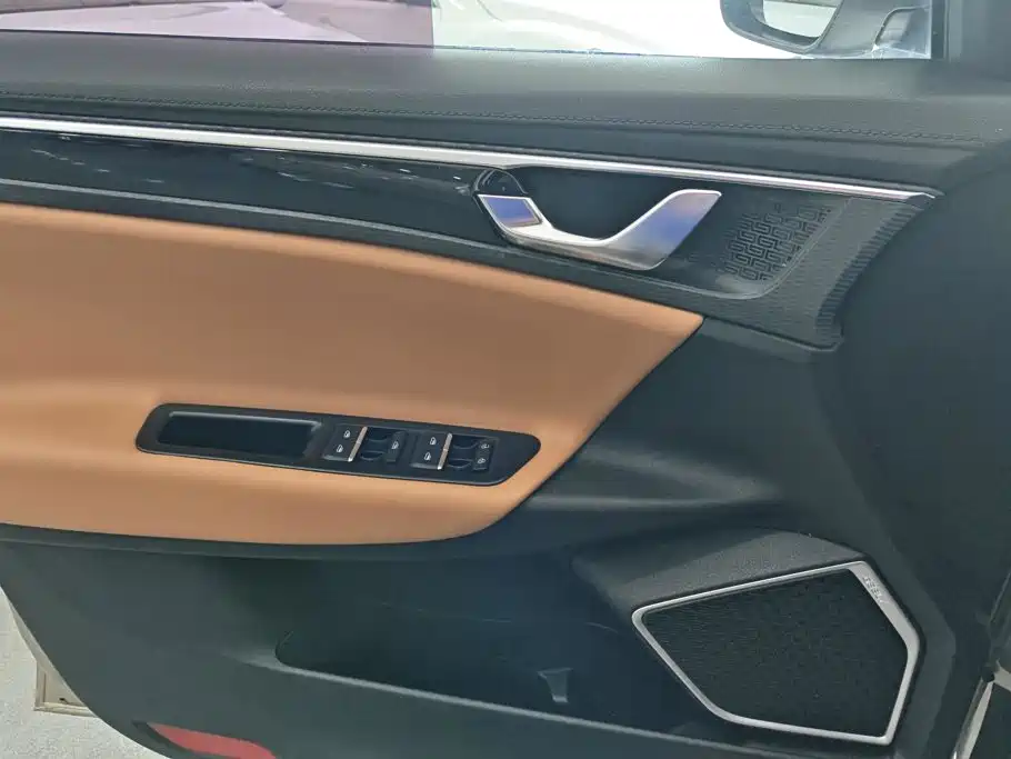 Geely Emgrand GL — миниатюра 7
