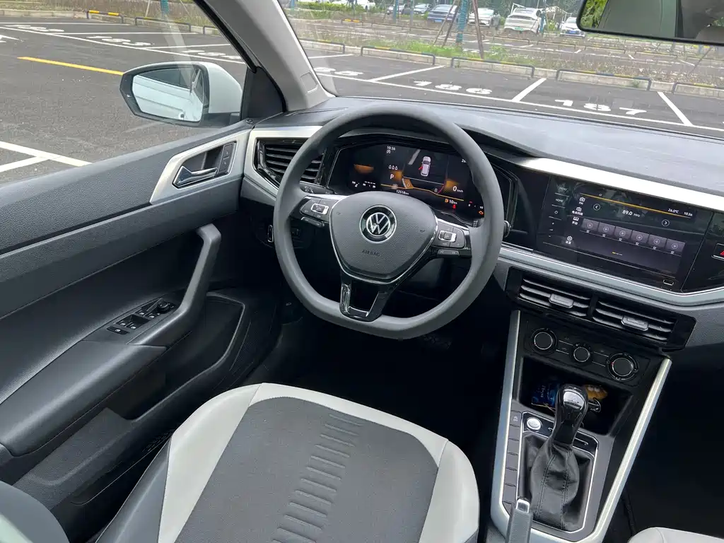 Volkswagen Polo — миниатюра 10