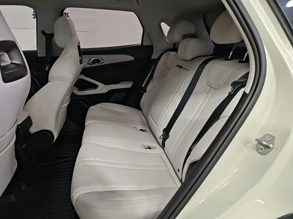 BYD Yuan UP — миниатюра 17
