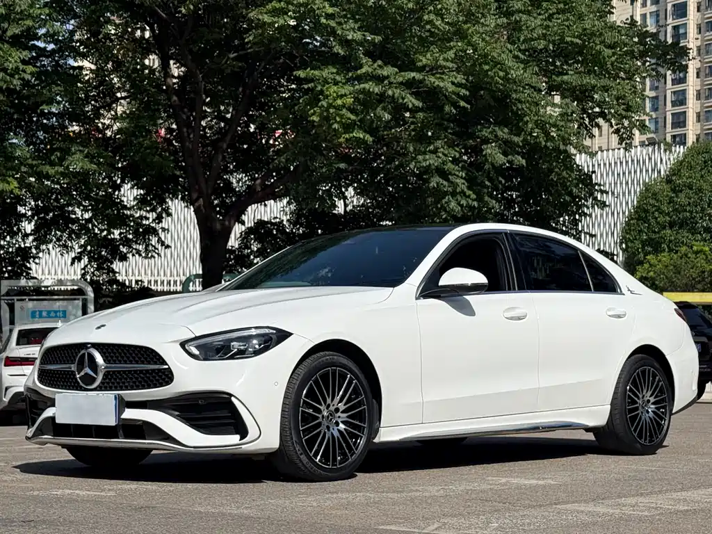 Mercedes-Benz C-Class 2022