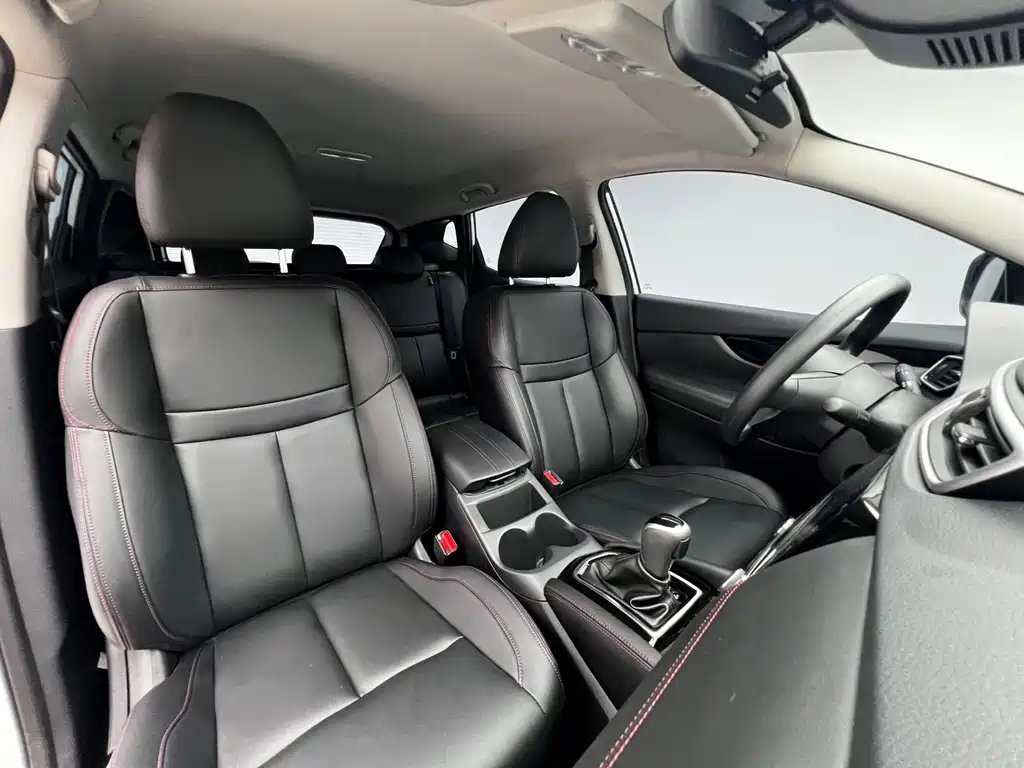 Nissan Qashqai — миниатюра 13