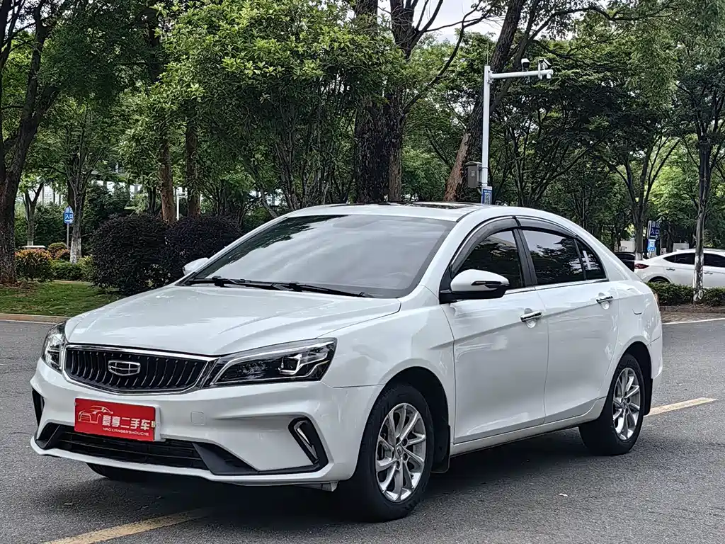 Geely Emgrand 2021