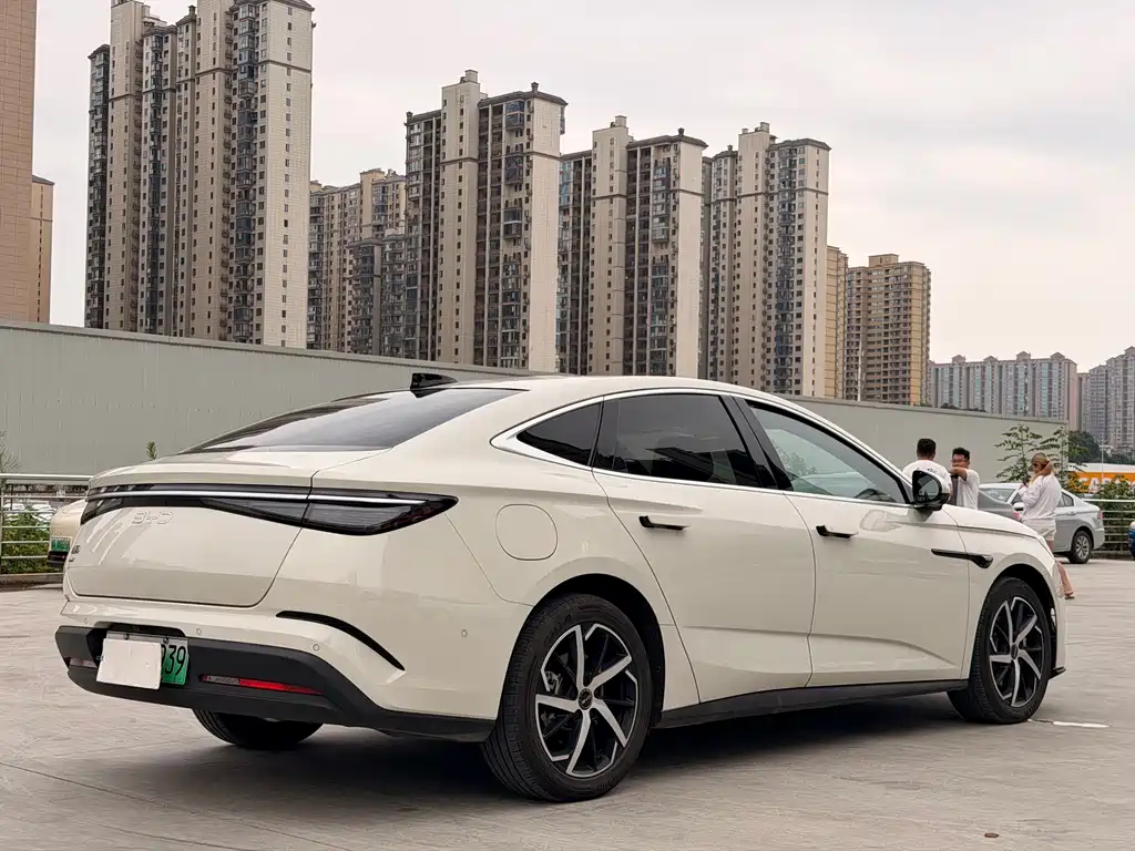 BYD Seal 07 DM-i — миниатюра 4