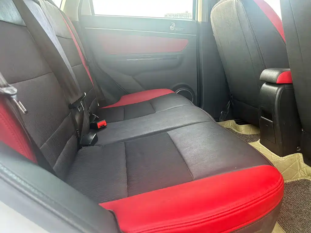 BAIC Senova X25 — миниатюра 5