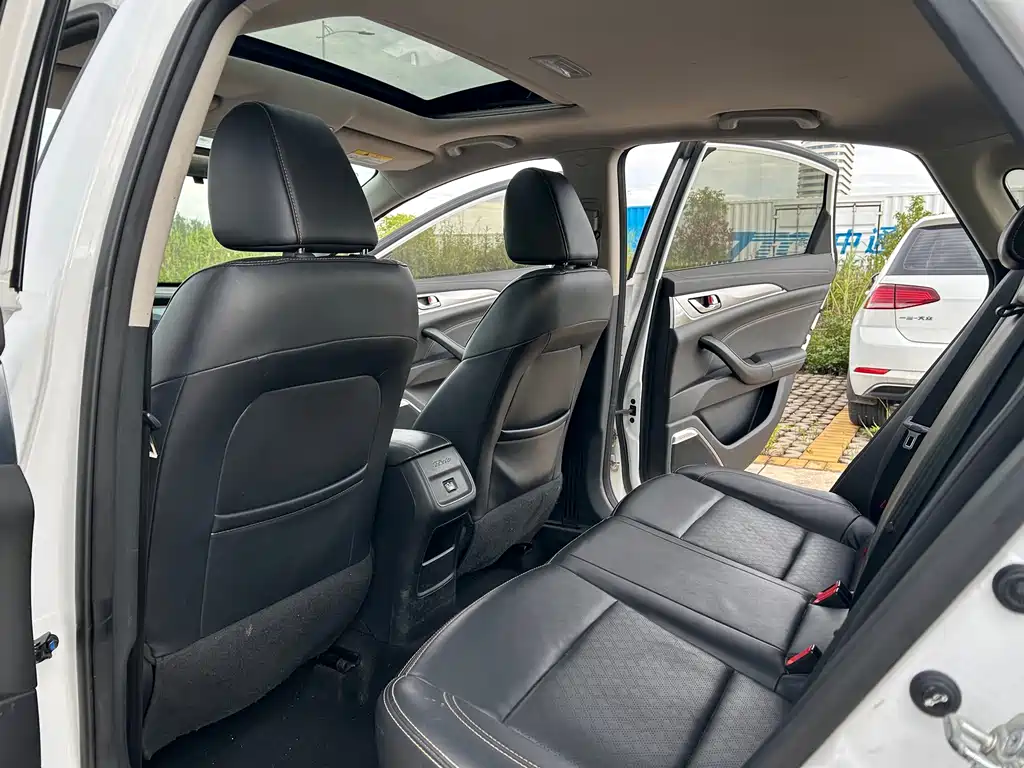 Changan Eado — миниатюра 10