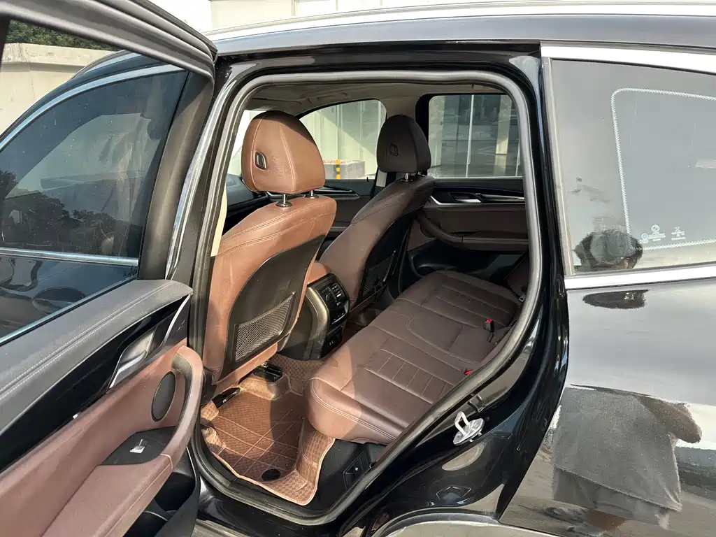 BMW X3 — миниатюра 5