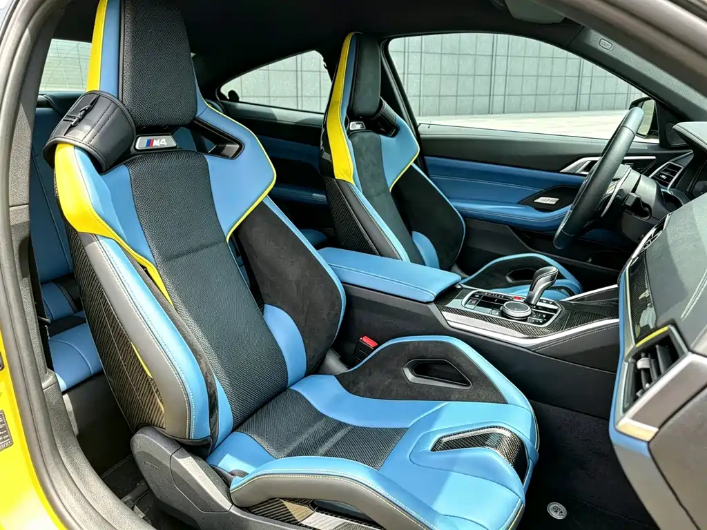 BMW M4 — миниатюра 13