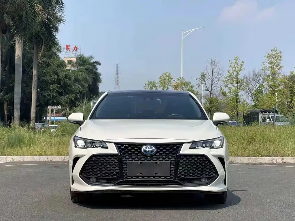 Toyota Avalon — миниатюра 2