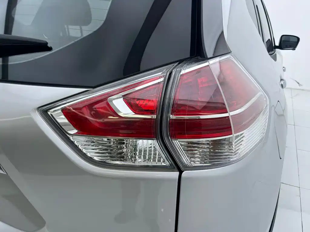 Nissan X-Trail — миниатюра 23