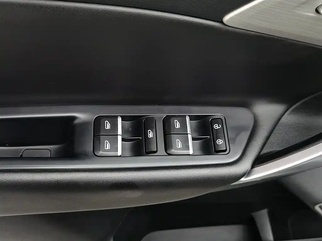 Geely Boyue 2018 1.8TD AT 4G