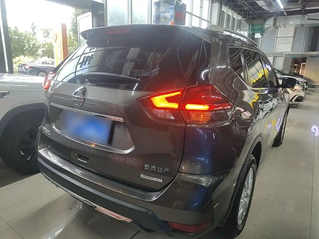 Nissan X-Trail — миниатюра 7