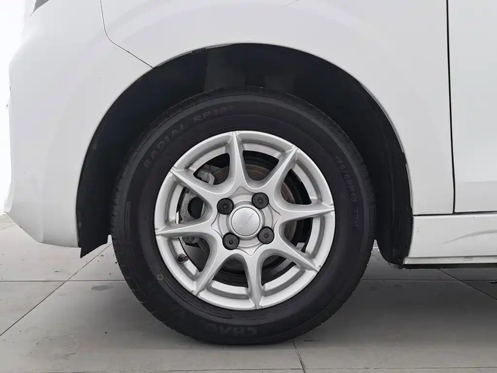 Roewe Clever — миниатюра 17