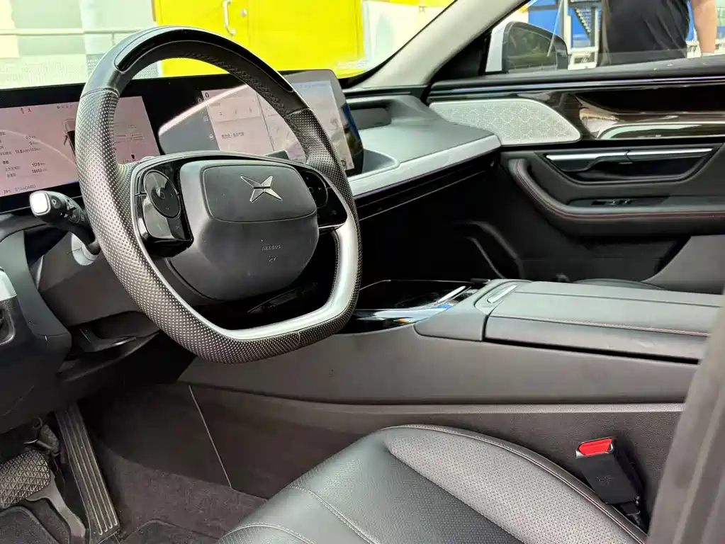 XPeng P7 — миниатюра 4