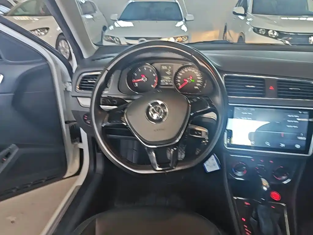 Volkswagen Lavida — миниатюра 11
