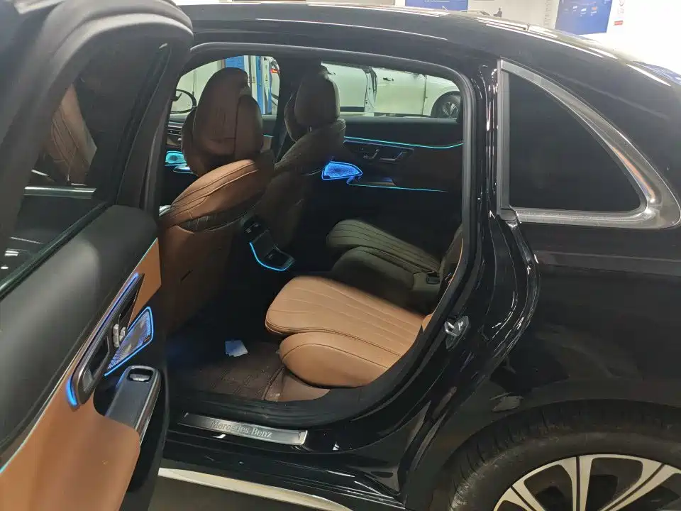 Mercedes-Benz E-Class — миниатюра 6