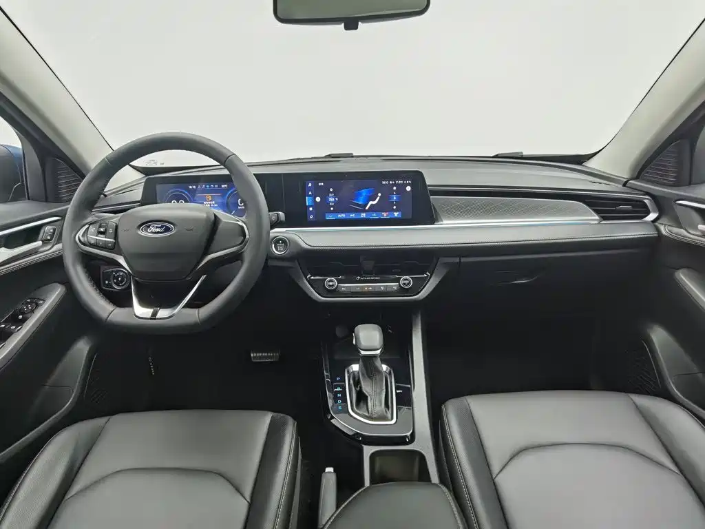 Ford Escort 2021 Синий из Китая