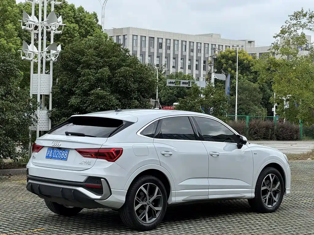 Audi Q3 Sportback — миниатюра 4