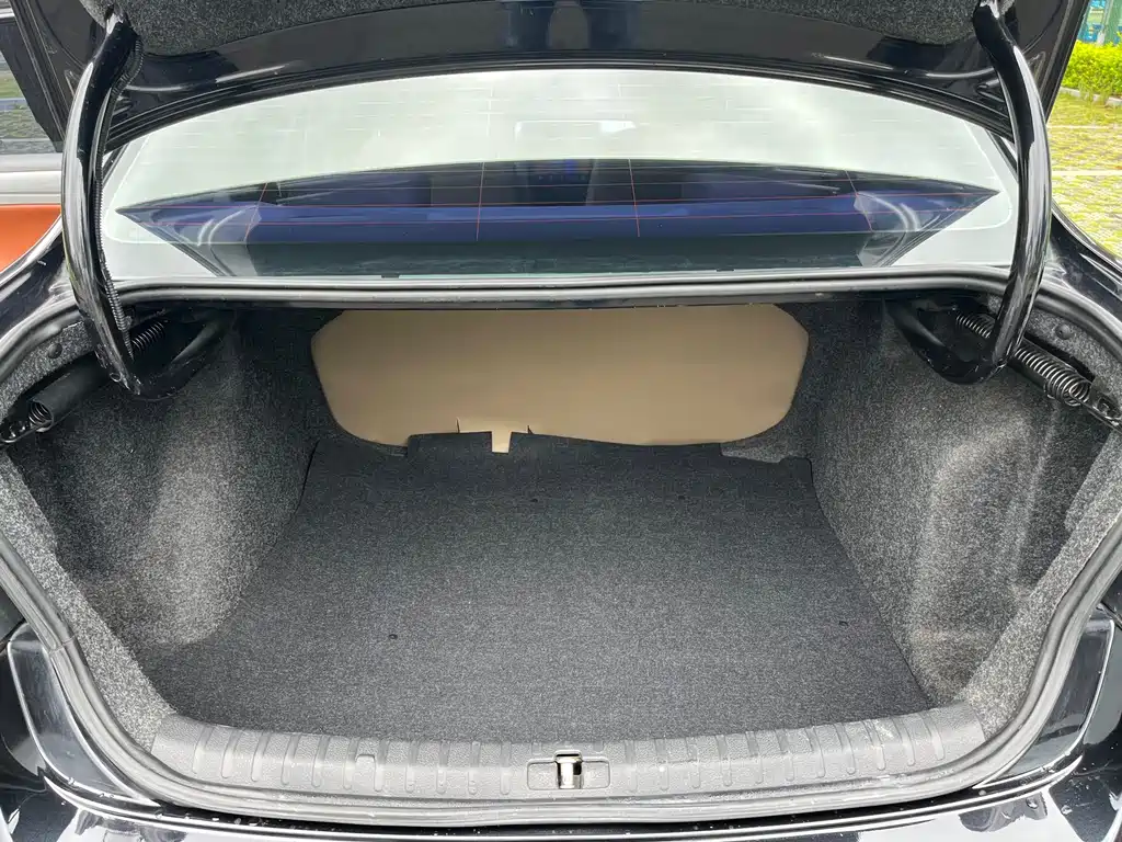 Volkswagen Bora — миниатюра 18