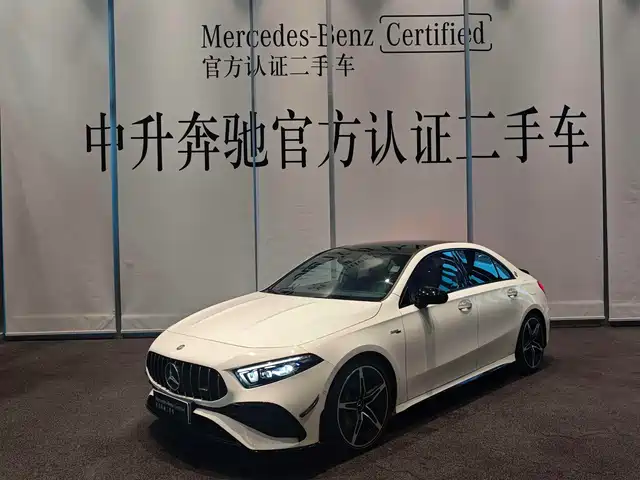 MERCEDES-BENZ  A CLASS AMG 2024