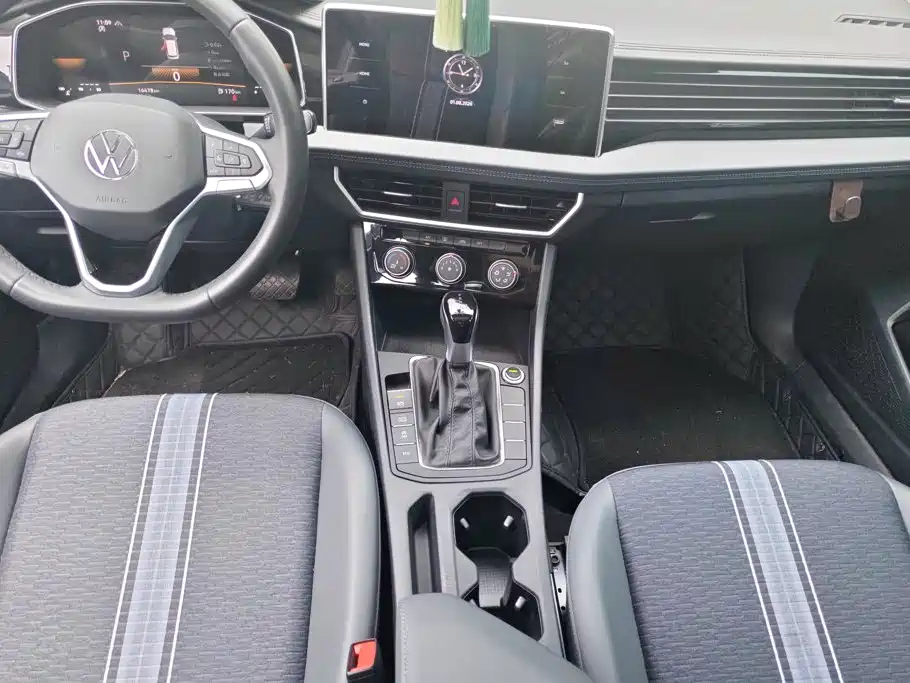Volkswagen Sagitar — миниатюра 16