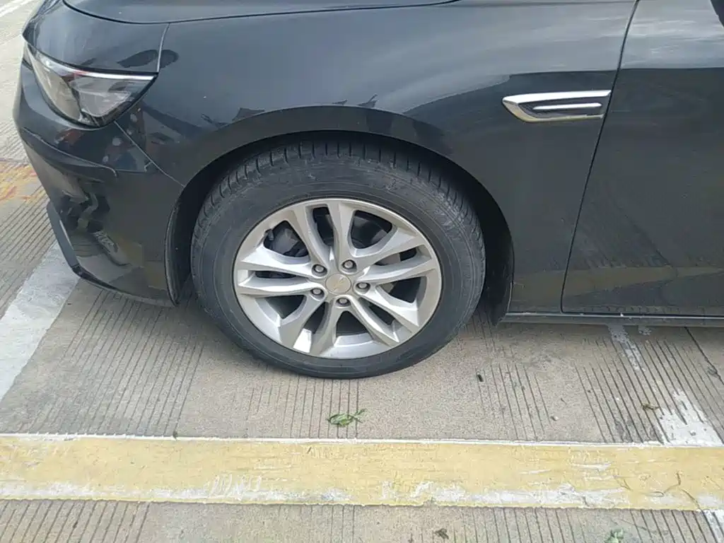 Chevrolet Malibu XL — миниатюра 23