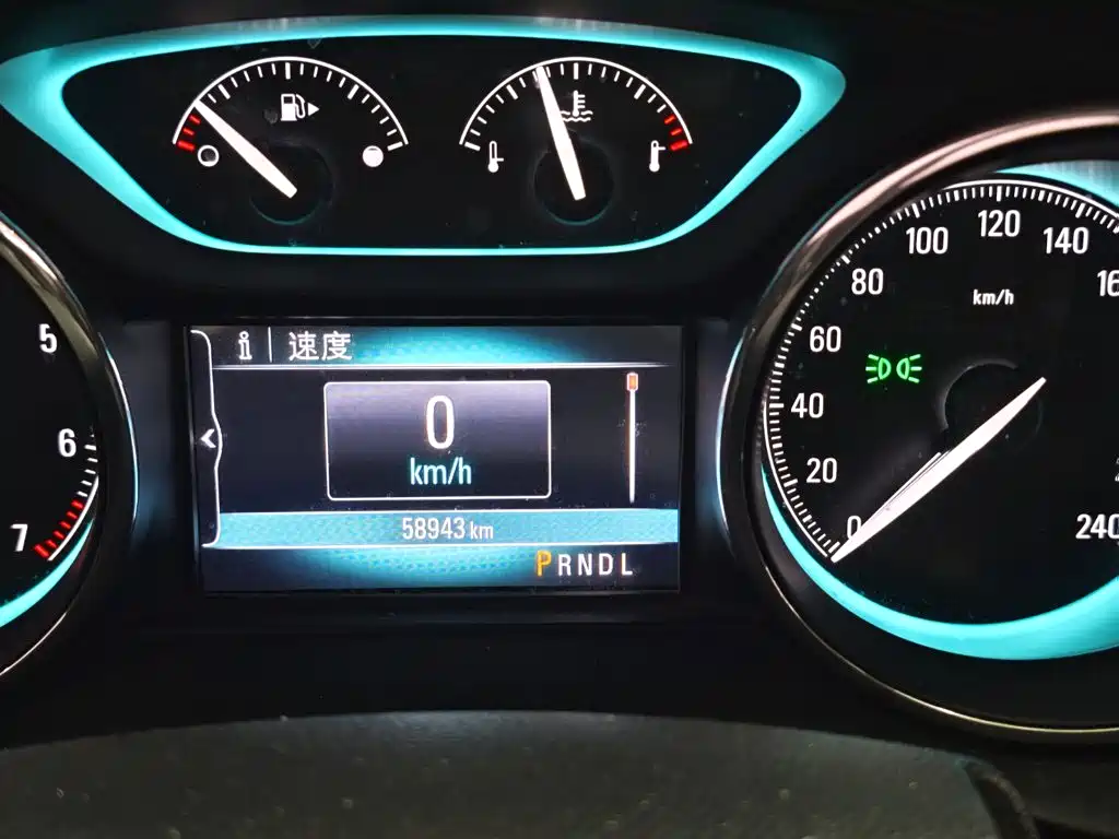 Buick Envision Plus — миниатюра 9
