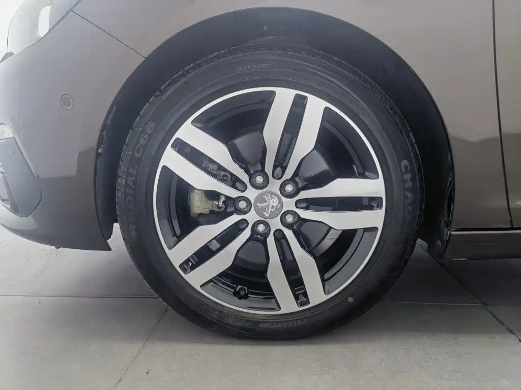 Peugeot 308 — миниатюра 17
