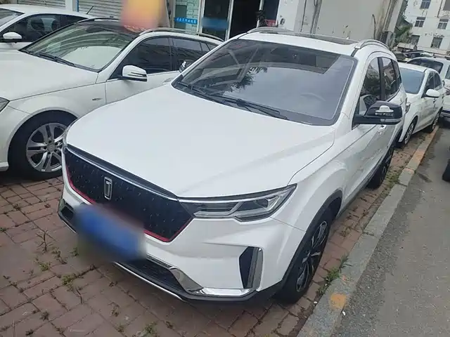 2021 Bestune T33