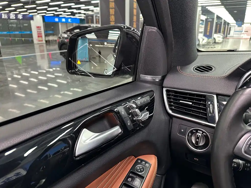 Mercedes-Benz GLE Coupe — миниатюра 34