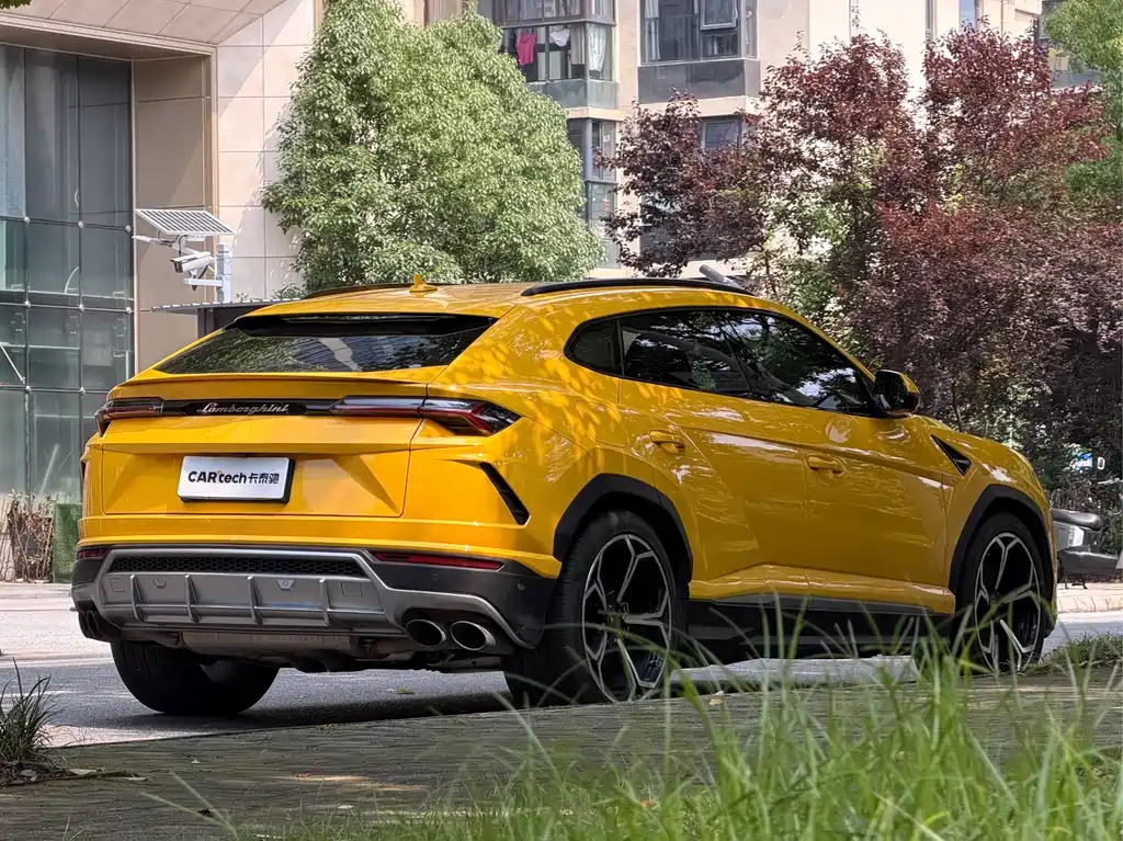Lamborghini Urus — миниатюра 5