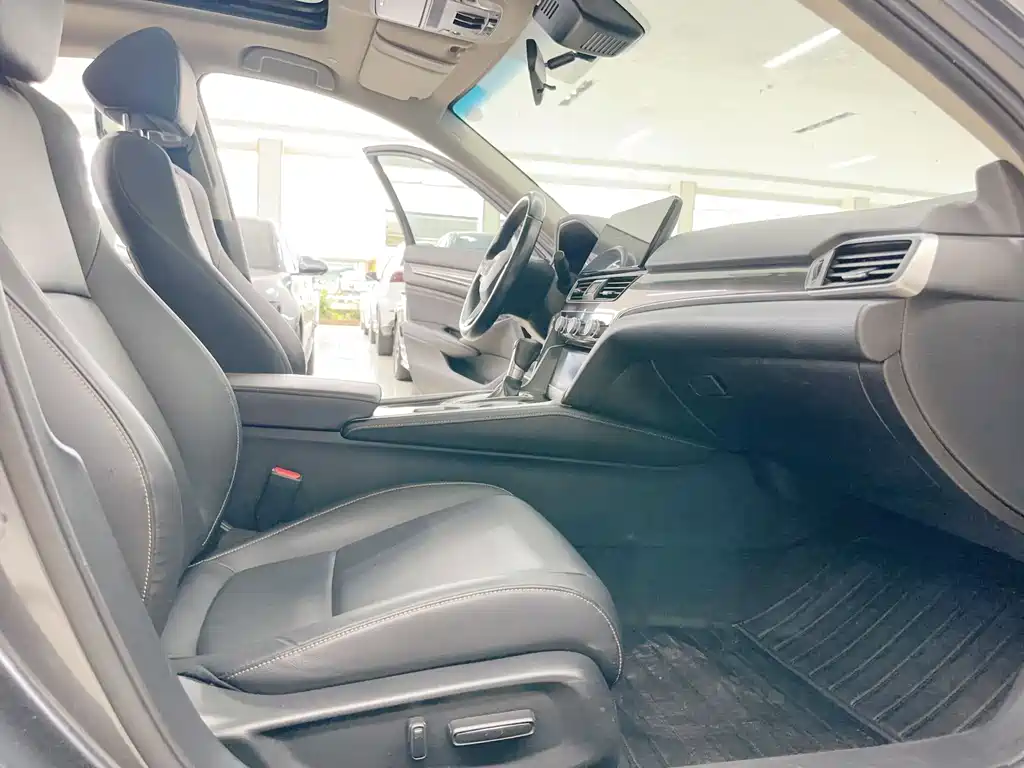 Honda Accord 2022 260TURBO Luxury