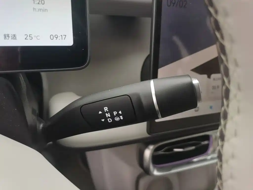 Leapmotor Leapmotor B10 — миниатюра 14