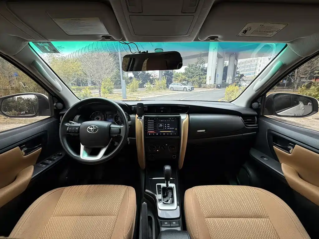 Toyota Fortuner 2016 2.7L
