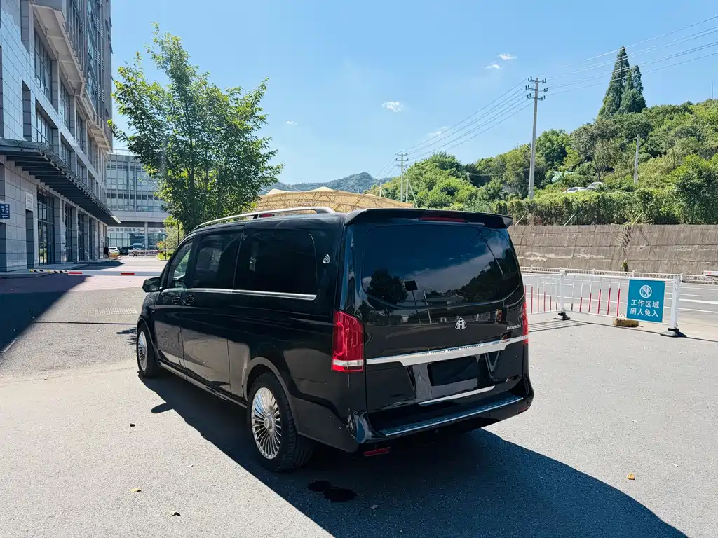 Mercedes-Benz V-Class — миниатюра 2