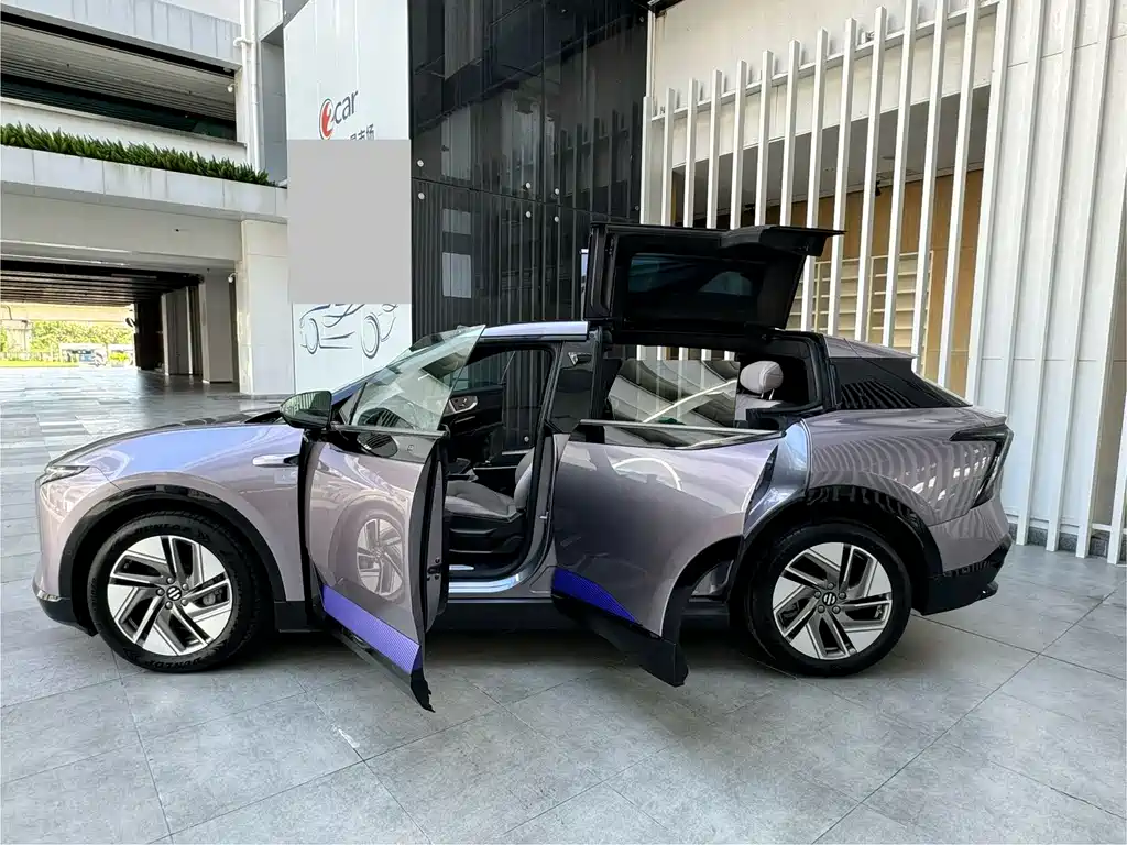 HiPhi HiPhi Y 2023 765km Flagship