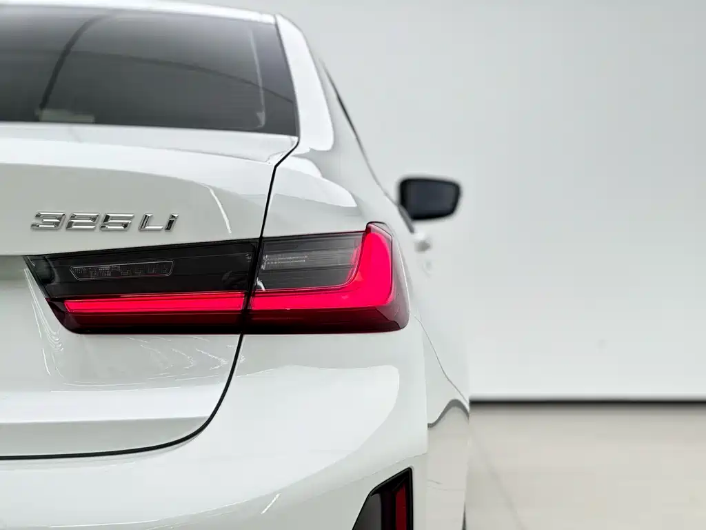 BMW 3 Series — миниатюра 13