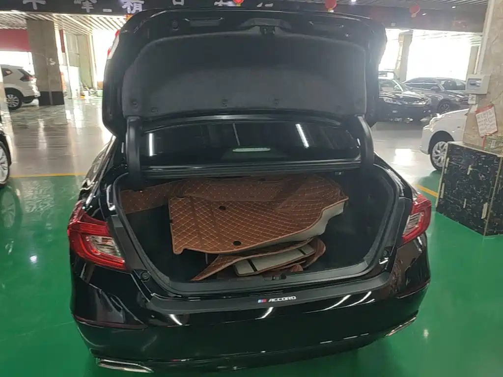 Honda Accord — миниатюра 19