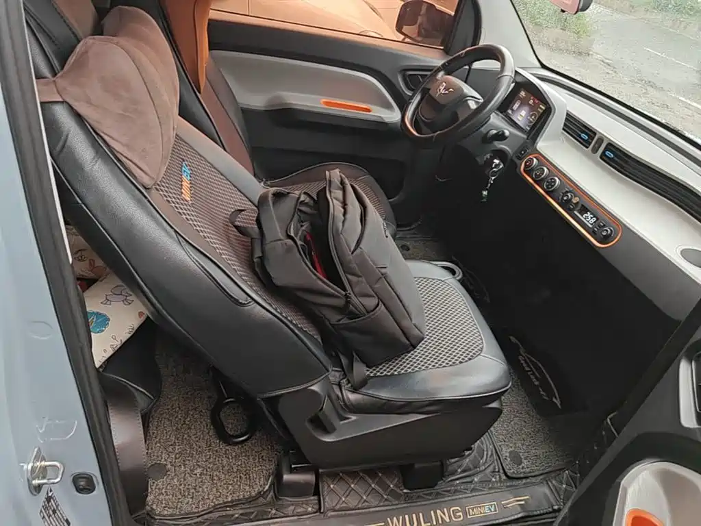 Wuling MINIEV — миниатюра 25