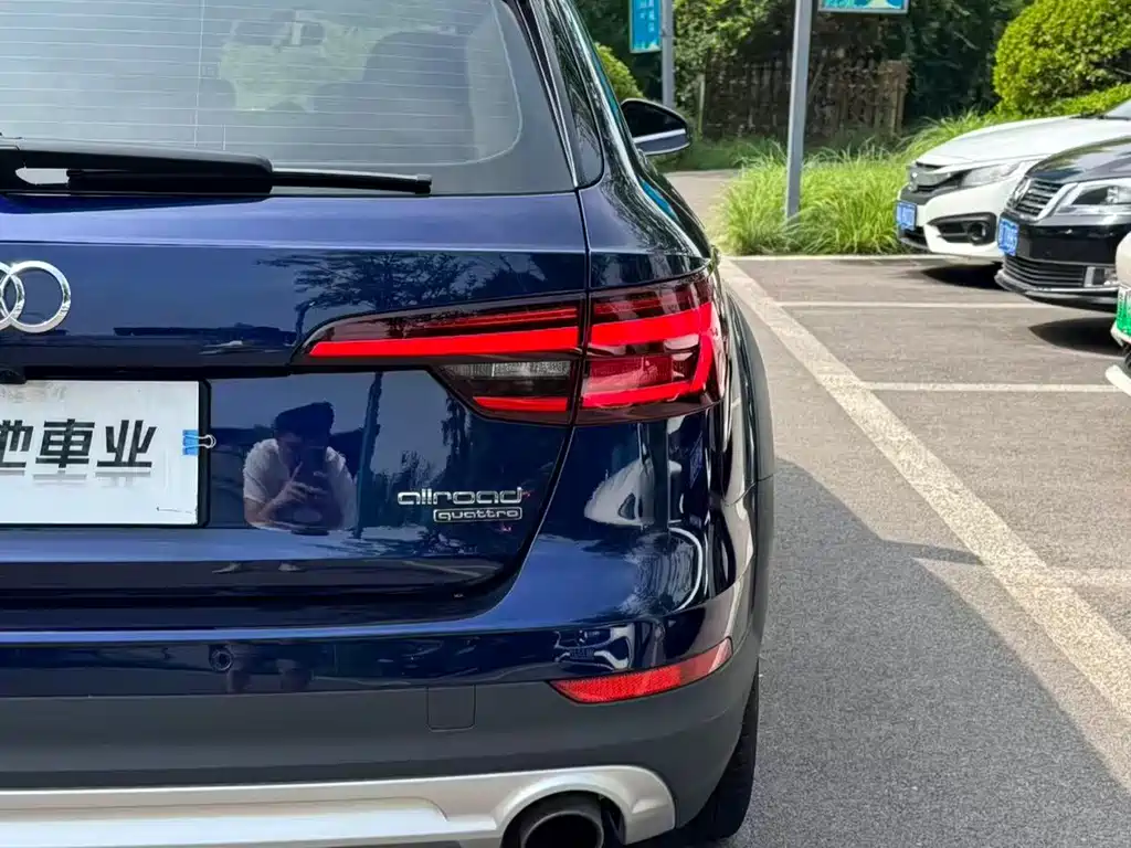 Audi A4 (Import) — миниатюра 15